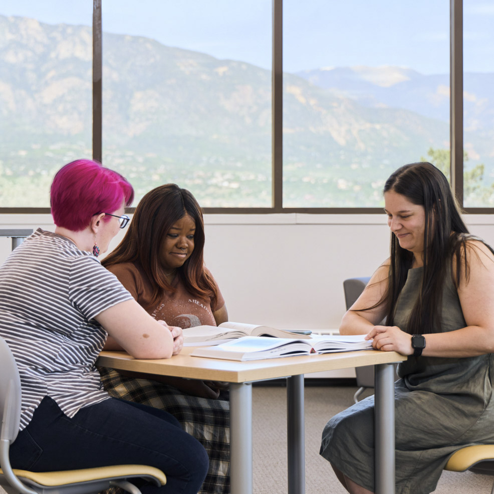 PPSC student studying together 